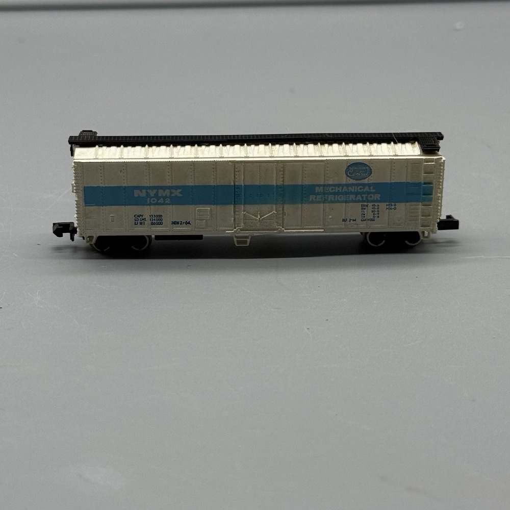 Vintage Bachmann N Scale NYC Mechanical Refrigerator Reefer Car NYMX 1042